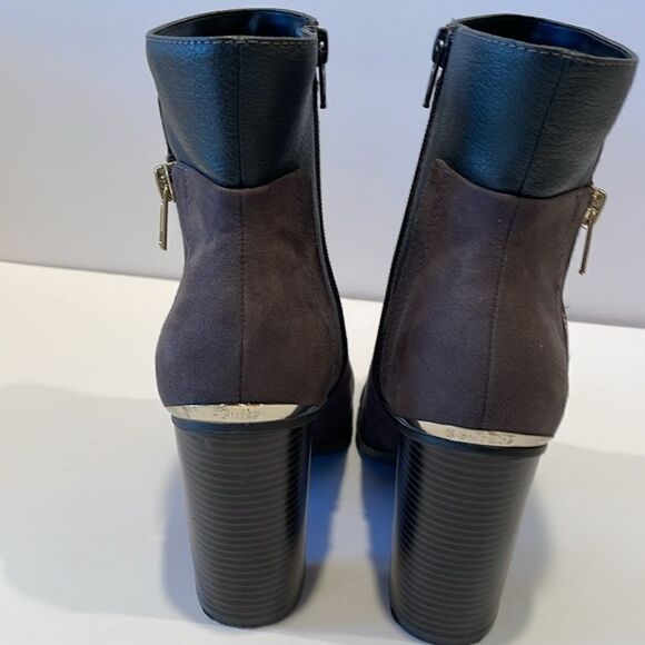 Juicy couture heeled boots in a size 8 medium with approximately a 4 inch heel - Picture 4 of 8